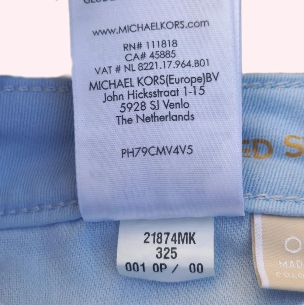 Michael Kors Izzy Cropped Skinny Jeans In a Sky Blue Hue Size 0P